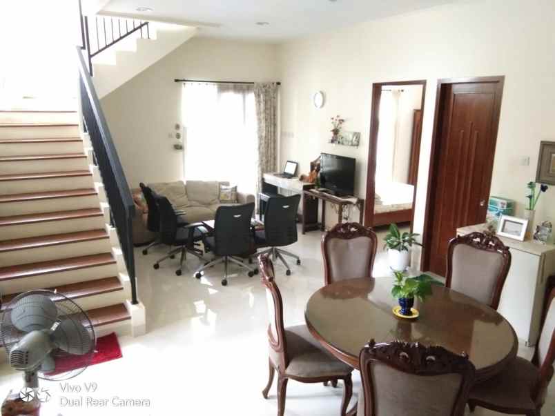 dijual rumah pondok karya