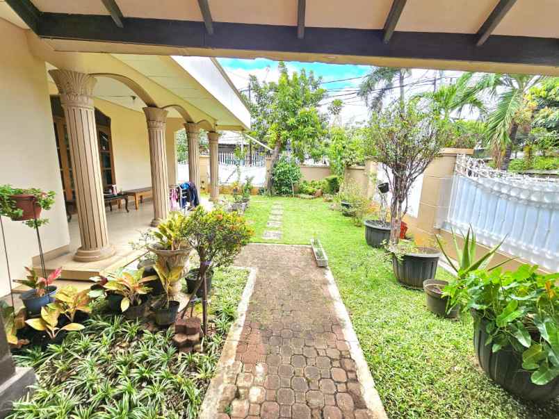 dijual rumah pulo asem