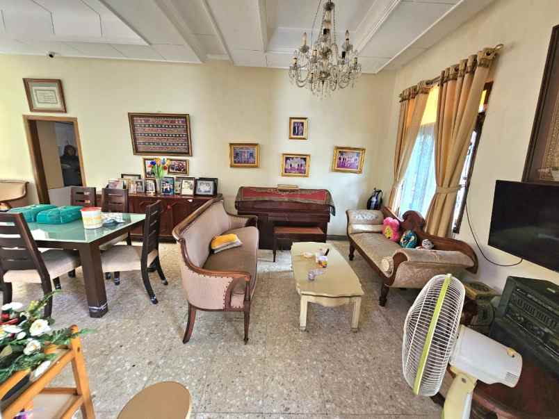 dijual rumah pulo asem