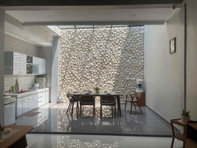 dijual rumah pulo asem pulo gadung