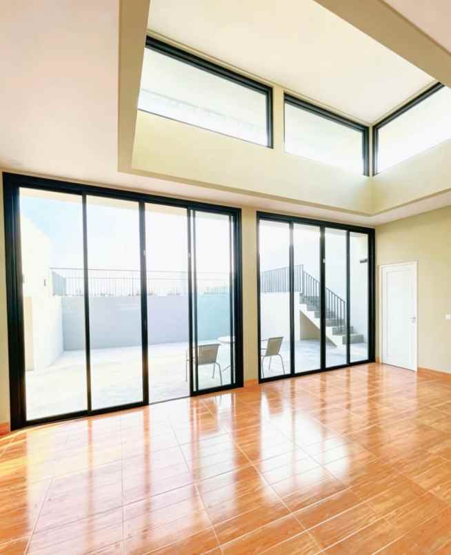dijual rumah pulomas