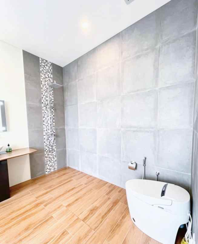 dijual rumah pulomas