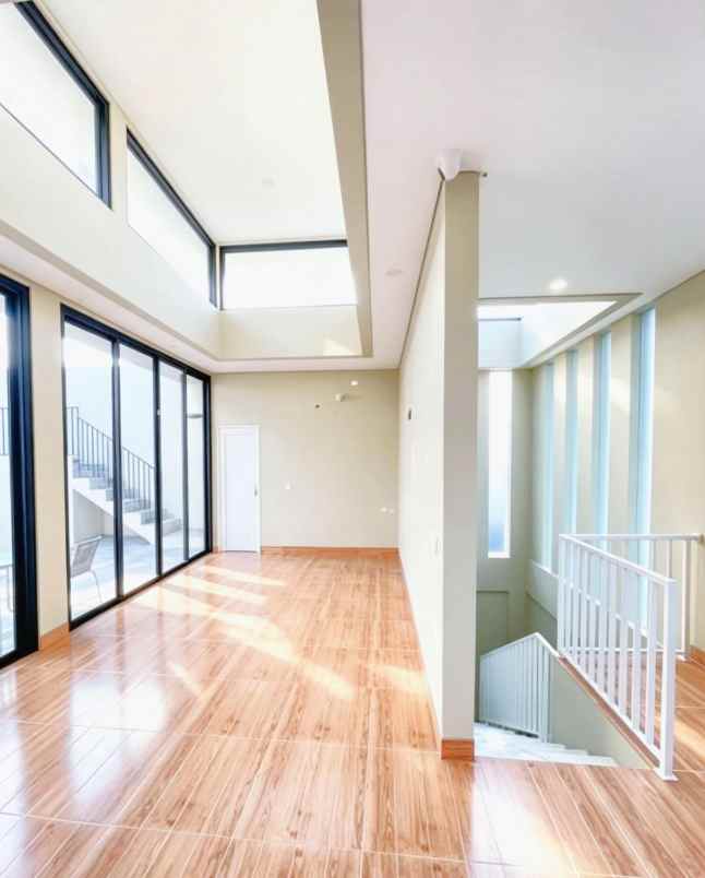 dijual rumah pulomas