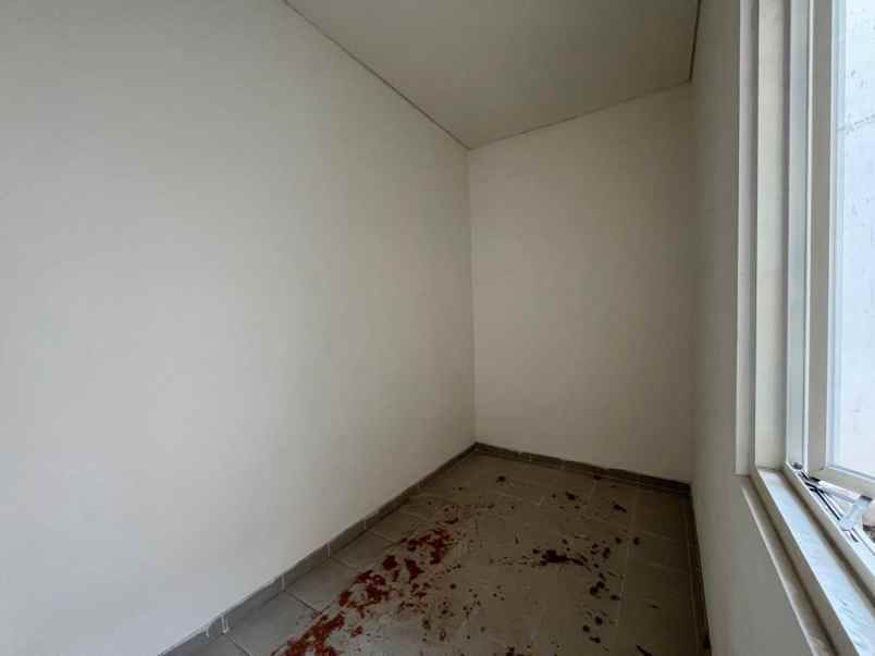 dijual rumah puri indah ketintang