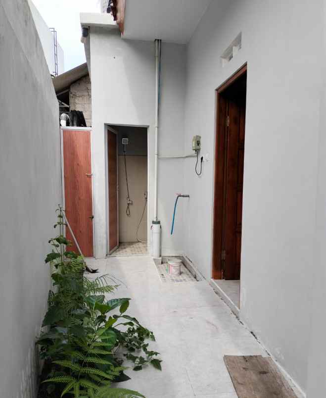dijual rumah purwomartani