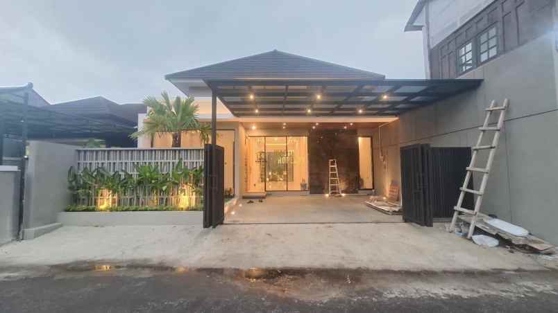 dijual rumah purwomartani