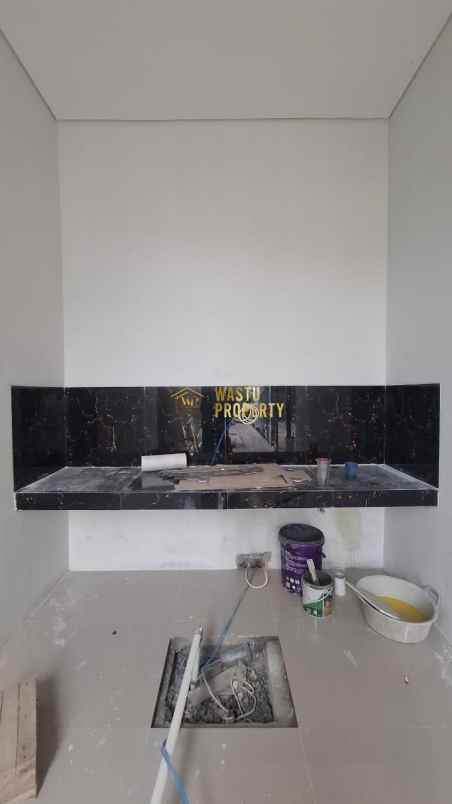 dijual rumah purwomartani