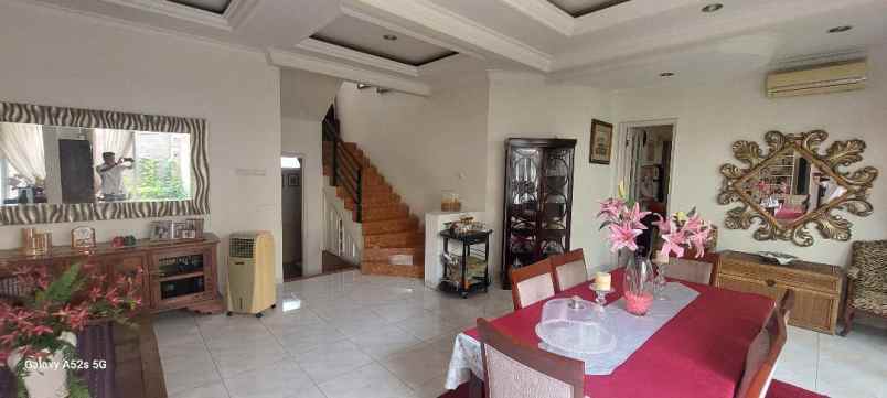 dijual rumah raffles hills cibubur