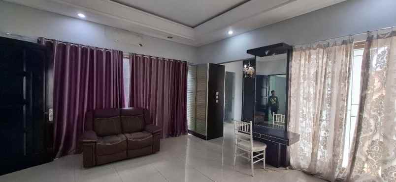 dijual rumah raffles hills cibubur