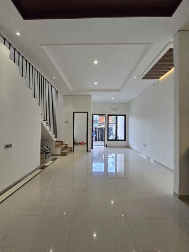 dijual rumah rawamangun jakarta timur