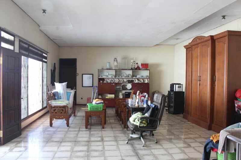 dijual rumah raya kenjeran