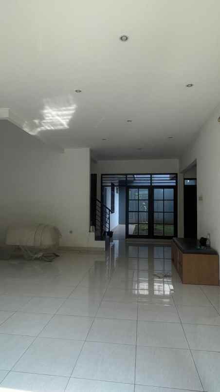 dijual rumah rengas ciputat timur