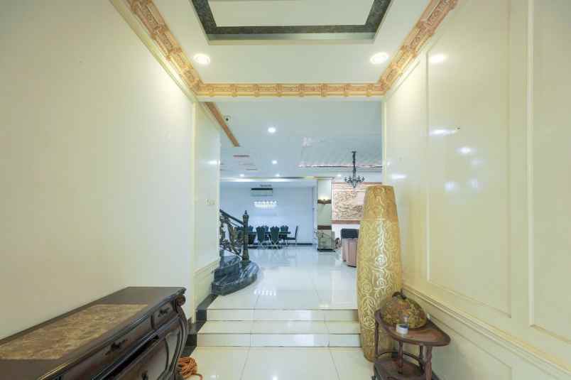 dijual rumah rumah mediterania