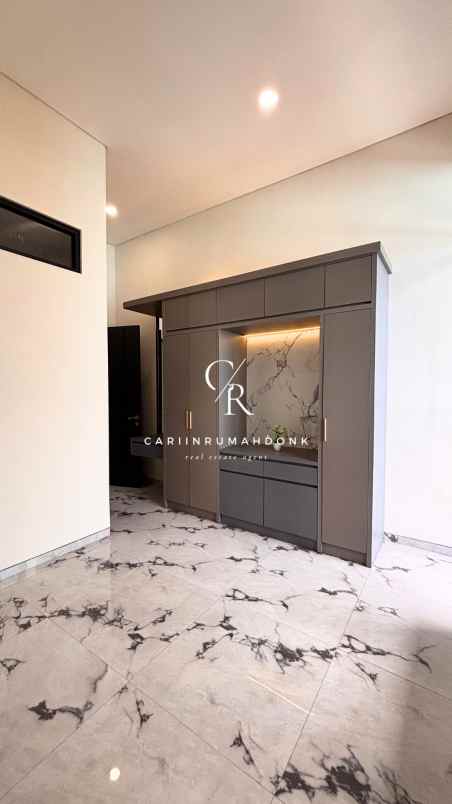 dijual rumah rungkut mapan