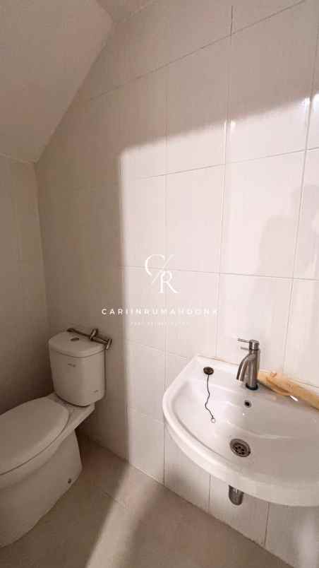 dijual rumah rungkut mapan