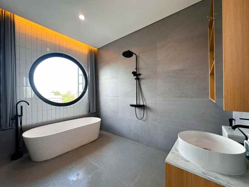 dijual rumah sariharjo kec ngaglik kab