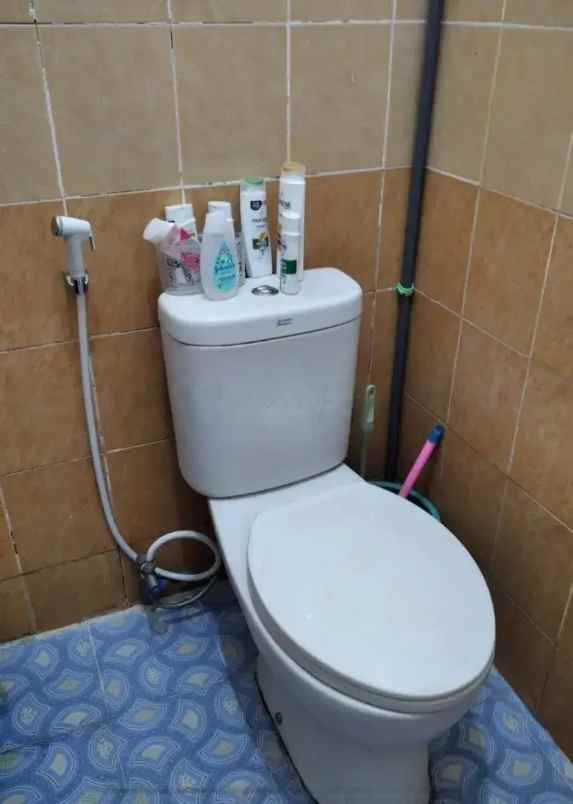 dijual rumah sariwangi regency