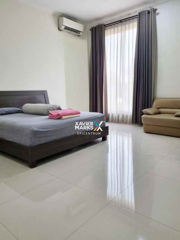 dijual rumah second terawat area kendangsari tenggilis