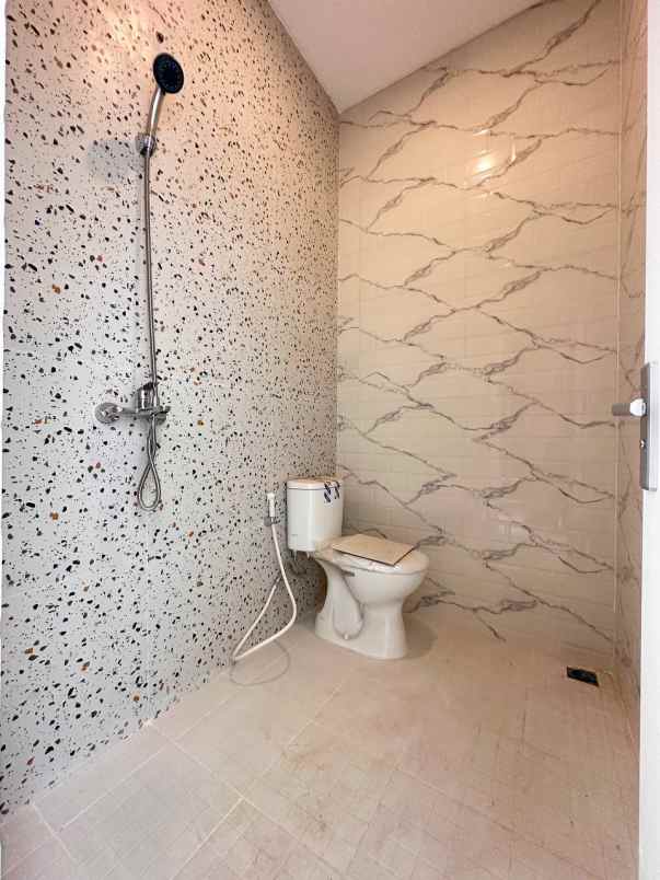 dijual rumah setu cipayung jakarta timur