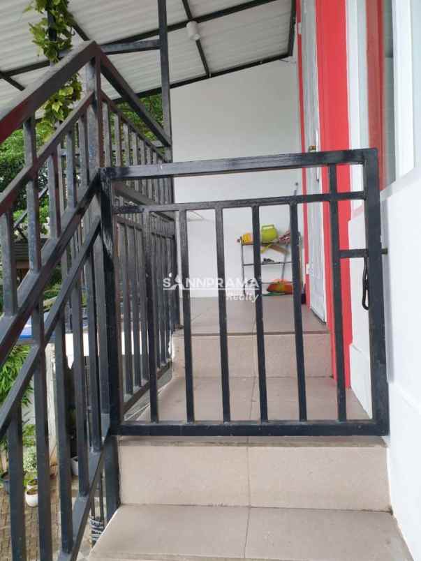 dijual rumah shm dalam cluster di beji depok siap huni
