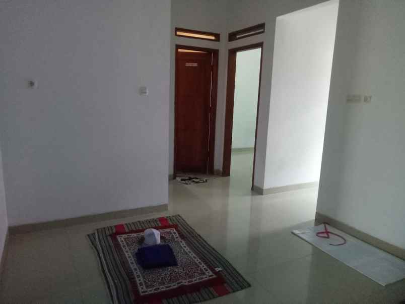 dijual rumah siap huni
