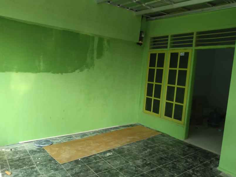 dijual rumah siap huni