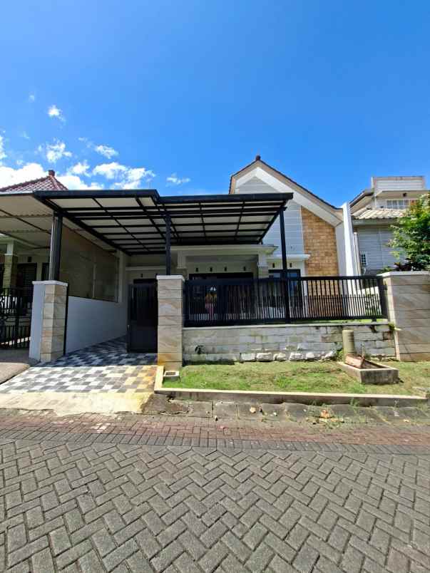 dijual rumah siap huni lokasi di tidar malang