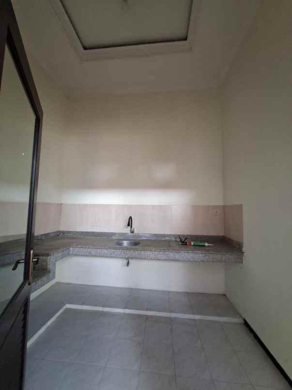 dijual rumah siap huni lokasi di tidar malang
