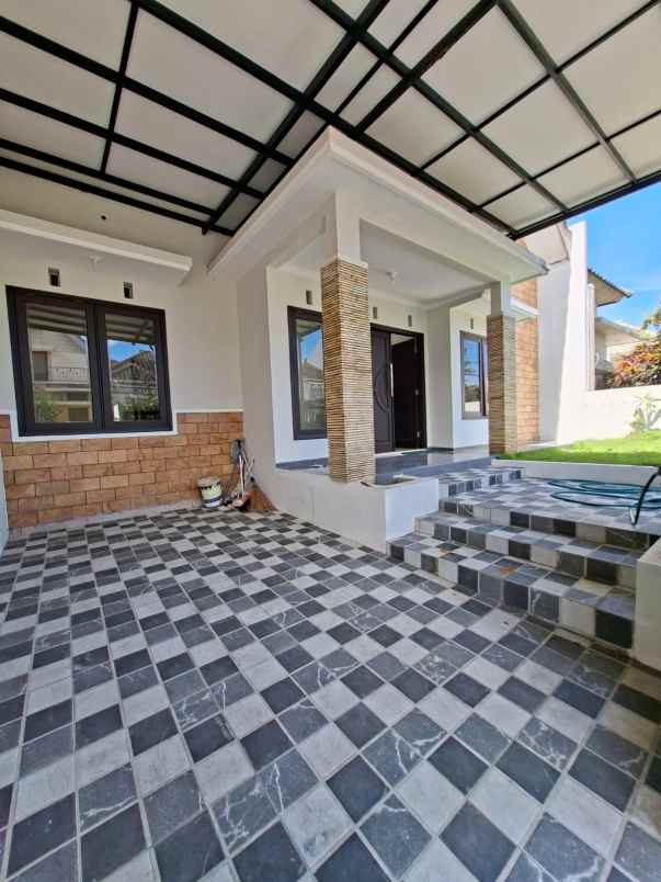 dijual rumah siap huni lokasi di tidar malang