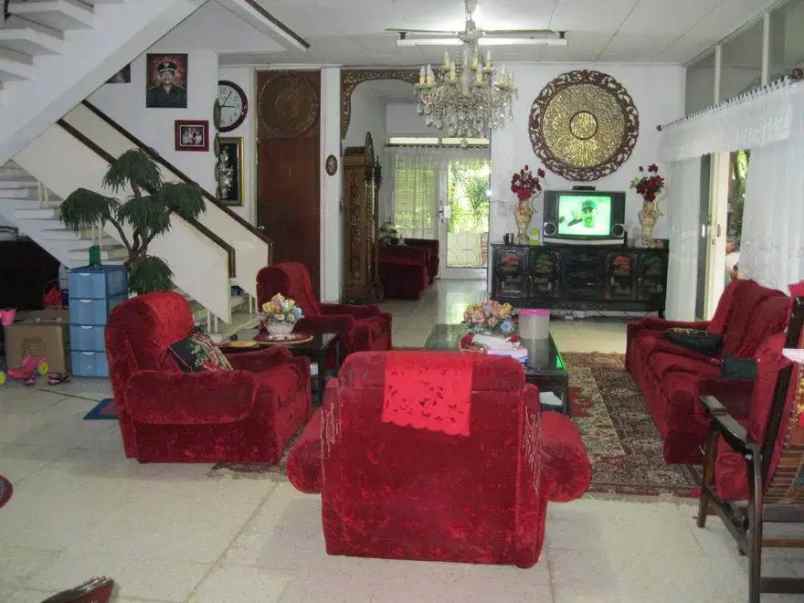 dijual rumah simprug garden