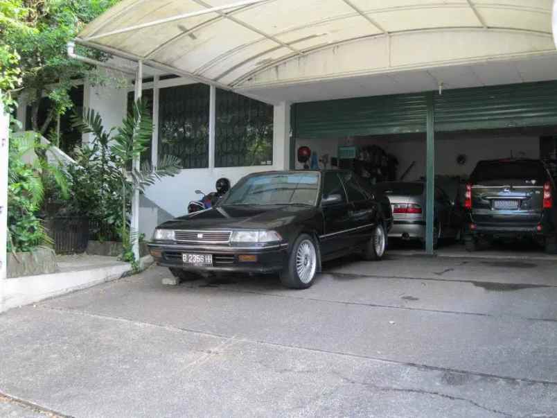 dijual rumah simprug garden