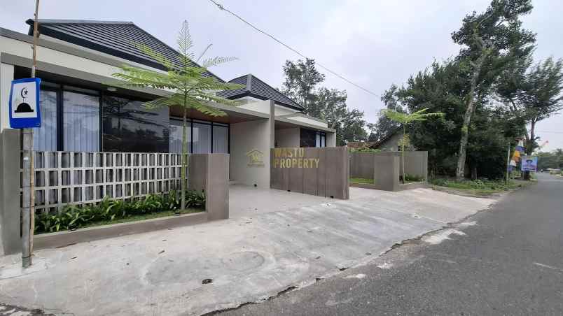 dijual rumah sukoharjo kec ngaglik kab