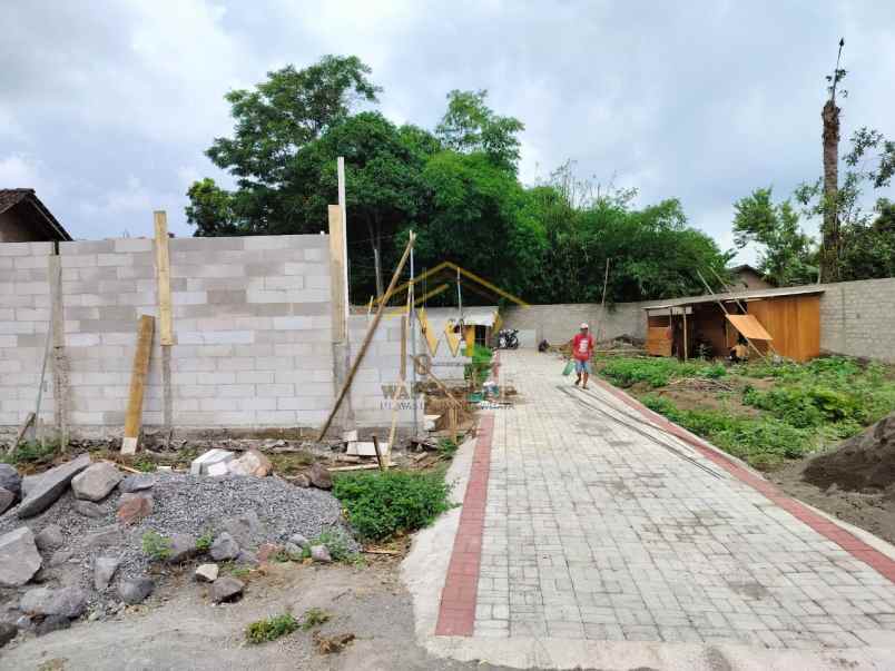 dijual rumah sumberharjo prambanan