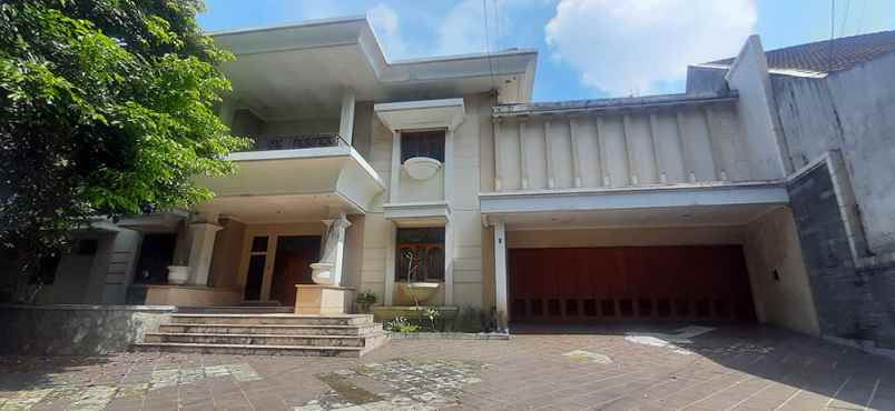 dijual rumah supratman