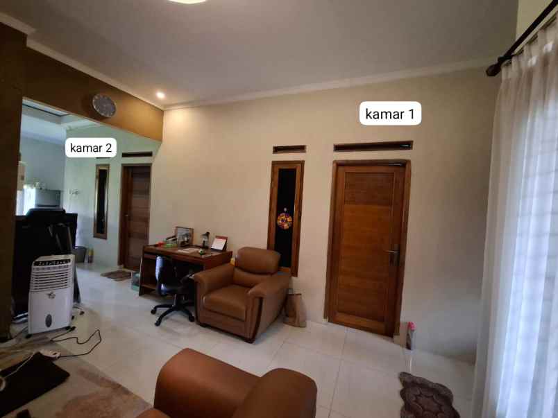 dijual rumah suradita