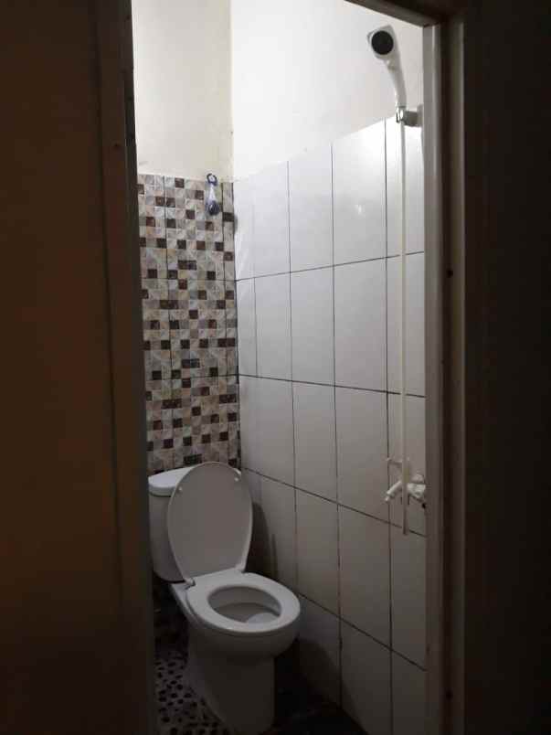 dijual rumah suradita