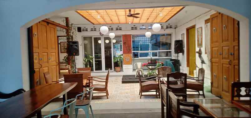 dijual rumah surapati