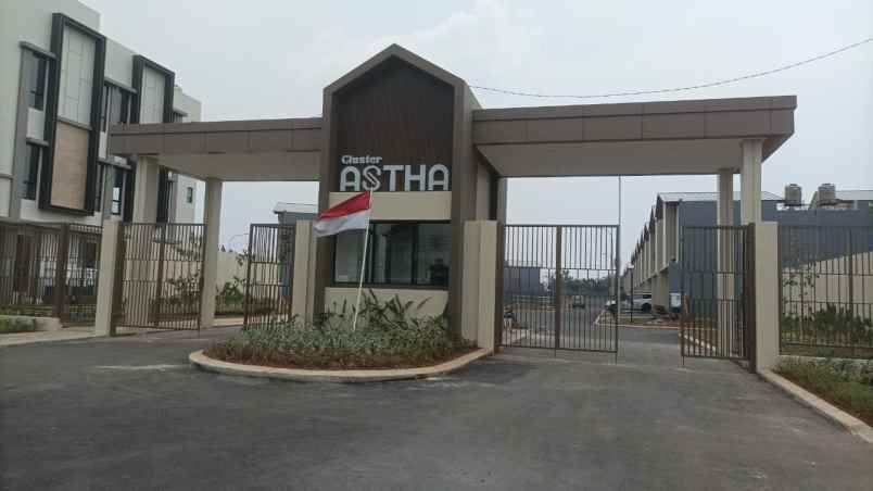 dijual rumah suvarna sutera tangerang