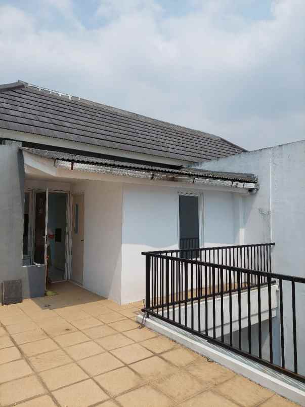 dijual rumah talaga bestari tangerang