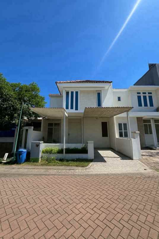 dijual rumah taman puspa raya