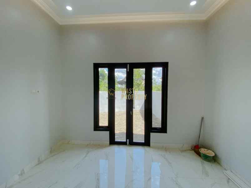 dijual rumah tamanmartani