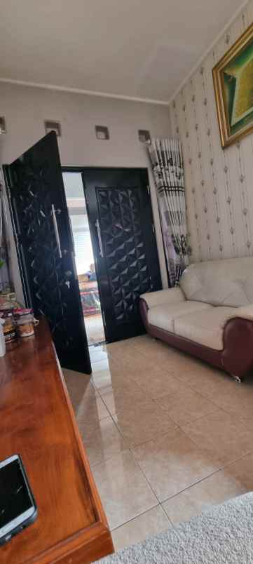 dijual rumah tamantirto 3 km kampus umy