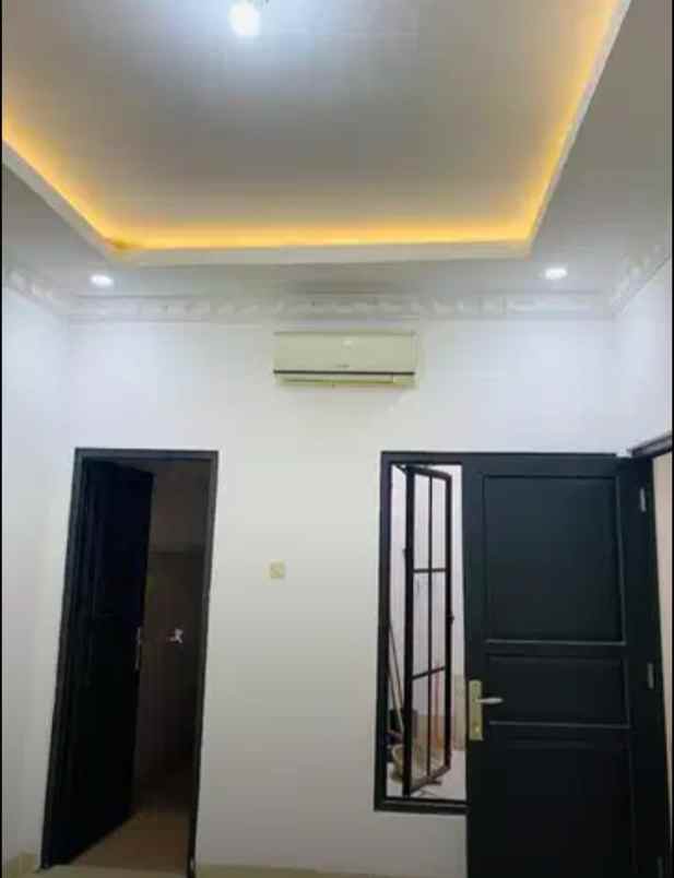 dijual rumah tebet barat dalam jakarta