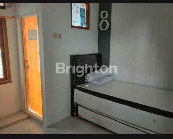 dijual rumah tegal parang mampang