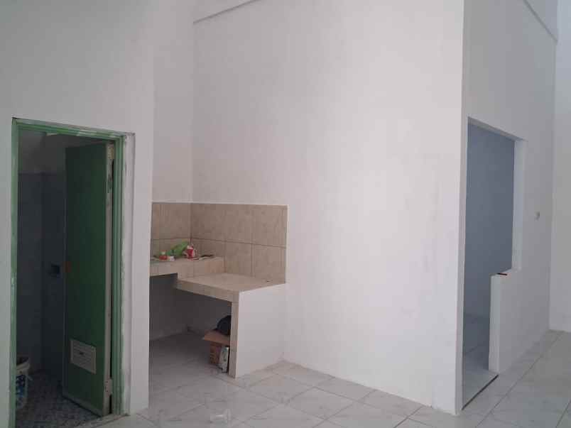 dijual rumah tembalang
