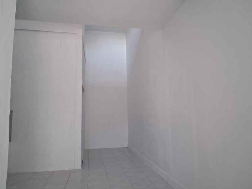 dijual rumah tembalang