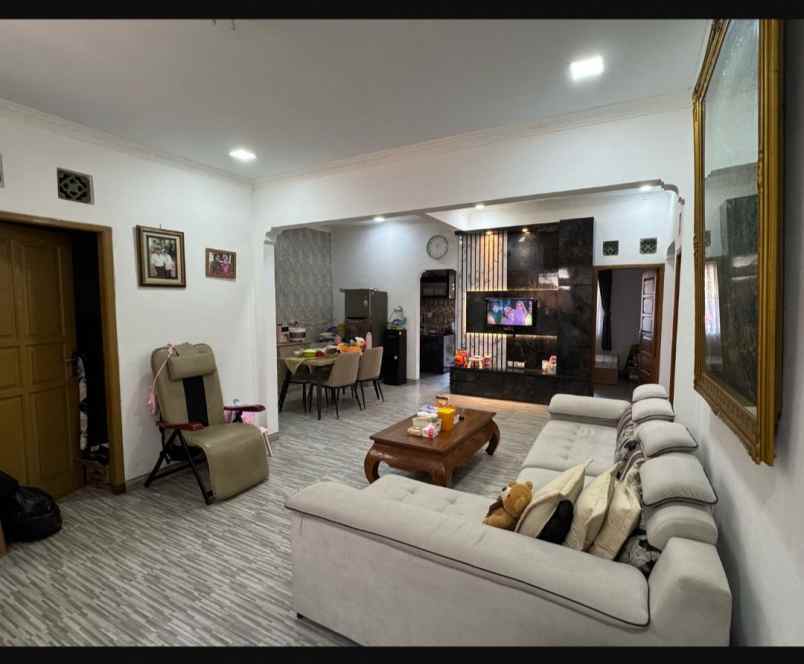 dijual rumah terawat di margahayu bandung