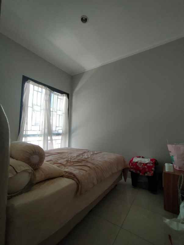 dijual rumah the orchard cluster olive