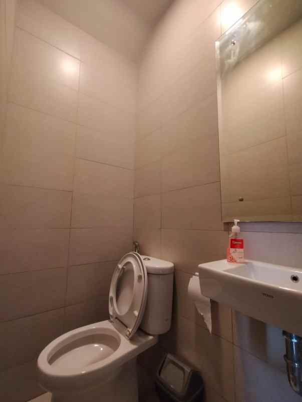 dijual rumah the orchard cluster olive