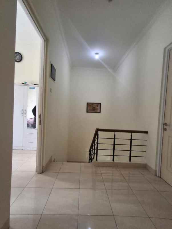 dijual rumah the royal residence